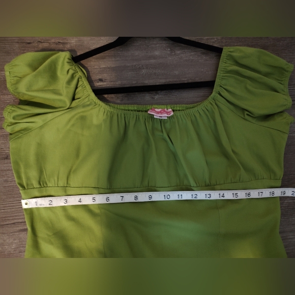 Pinup Girl Peasant Top - Picture 4 of 4